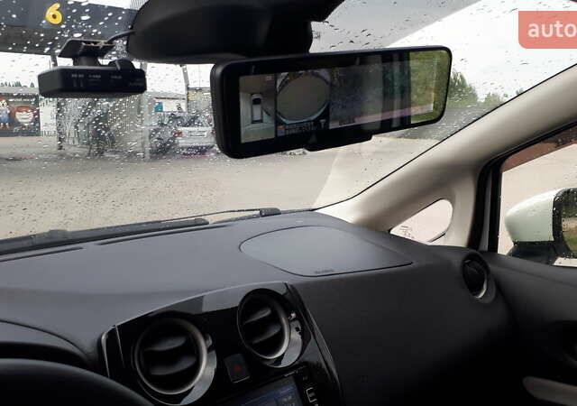 Ниссан Ноут, объемом двигателя 1.2 л и пробегом 94 тыс. км за 12600 $, фото 5 на Automoto.ua