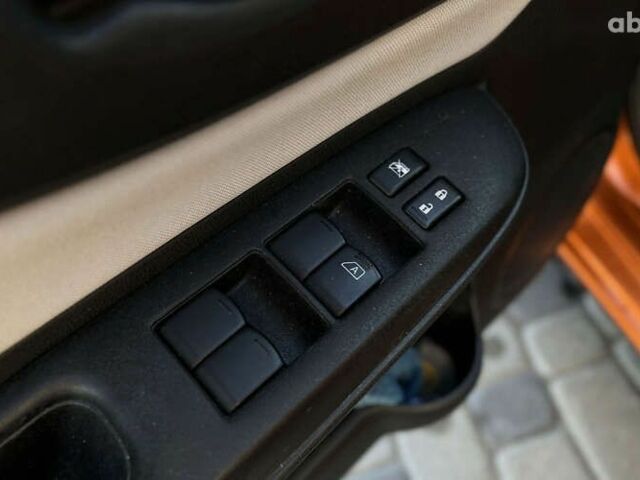 Ніссан Ноут, об'ємом двигуна 0 л та пробігом 81 тис. км за 13000 $, фото 9 на Automoto.ua