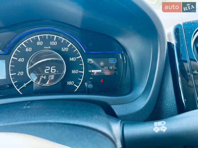 Ніссан Ноут, об'ємом двигуна 1.2 л та пробігом 38 тис. км за 12500 $, фото 23 на Automoto.ua