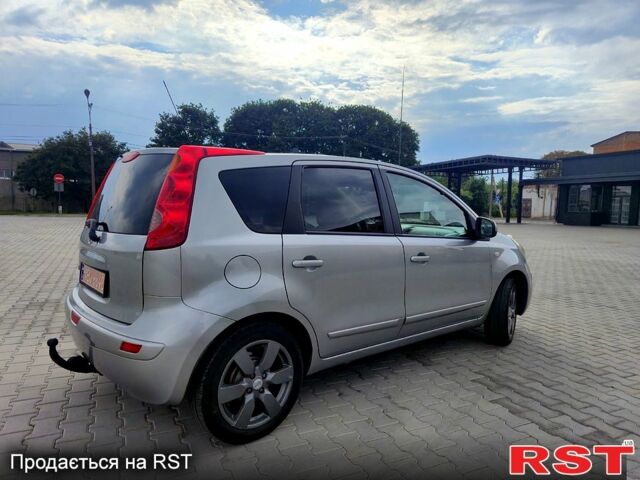 Ниссан Ноут, объемом двигателя 1.6 л и пробегом 170 тыс. км за 5999 $, фото 4 на Automoto.ua