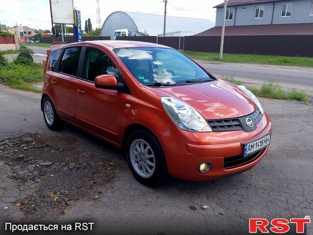 Ниссан Ноут, объемом двигателя 1.6 л и пробегом 216 тыс. км за 4550 $, фото 1 на Automoto.ua