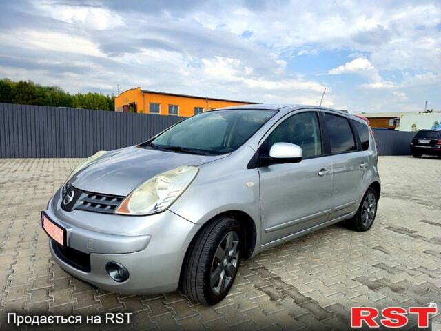 Ниссан Ноут, объемом двигателя 1.6 л и пробегом 170 тыс. км за 5999 $, фото 6 на Automoto.ua