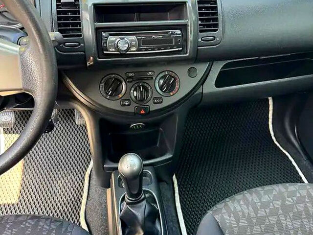Ниссан Ноут, объемом двигателя 1.4 л и пробегом 135 тыс. км за 6500 $, фото 11 на Automoto.ua