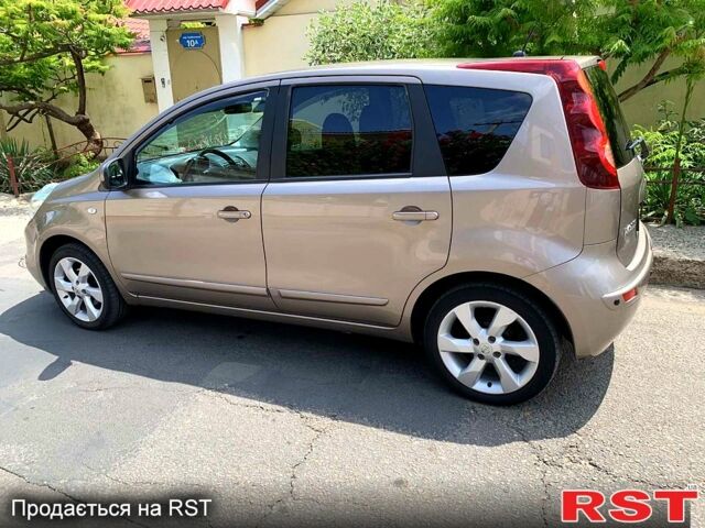 Ниссан Ноут, объемом двигателя 1.6 л и пробегом 200 тыс. км за 7700 $, фото 12 на Automoto.ua