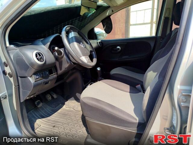 Ниссан Ноут, объемом двигателя 1.4 л и пробегом 160 тыс. км за 6000 $, фото 4 на Automoto.ua