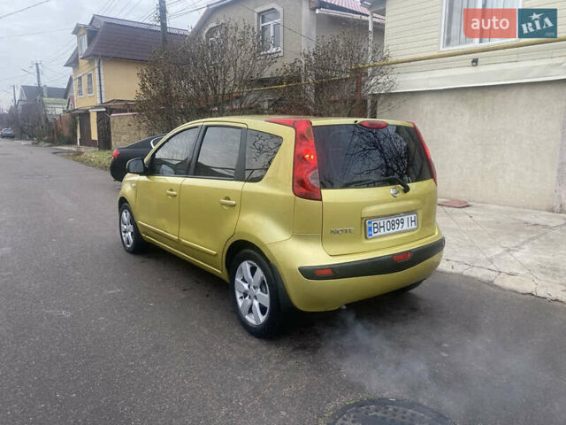 Жовтий Ніссан Ноут, об'ємом двигуна 1.6 л та пробігом 263 тис. км за 4300 $, фото 3 на Automoto.ua