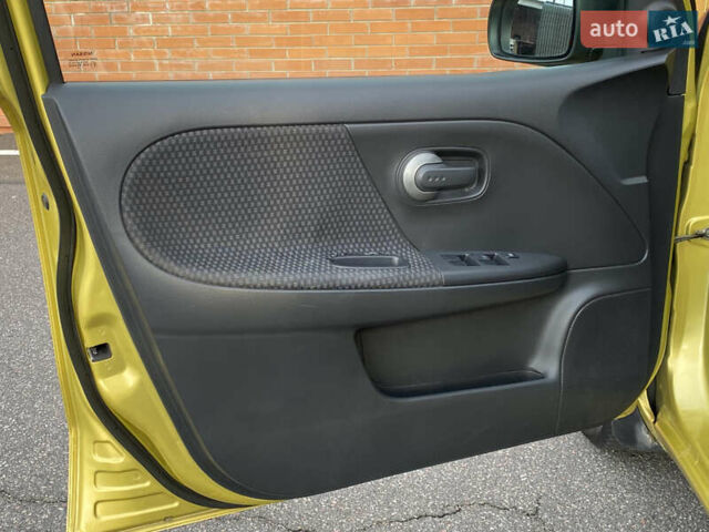 Ніссан Ноут 2006 у Києві на Automoto.ua Жовтий Ніссан Ноут, об'ємом двигуна 1.6 л та пробігом 232 тис. км за 5400 $, фото 22 на Automoto.ua