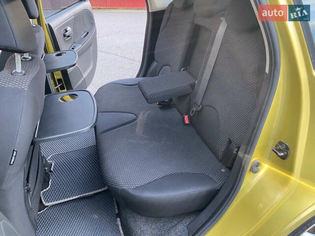 Ніссан Ноут 2006 у Києві на Automoto.ua Жовтий Ніссан Ноут, об'ємом двигуна 1.6 л та пробігом 232 тис. км за 5400 $, фото 28 на Automoto.ua