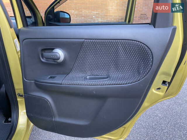 Ніссан Ноут 2006 у Києві на Automoto.ua Жовтий Ніссан Ноут, об'ємом двигуна 1.6 л та пробігом 232 тис. км за 5400 $, фото 30 на Automoto.ua