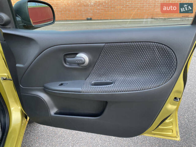 Ніссан Ноут 2006 у Києві на Automoto.ua Жовтий Ніссан Ноут, об'ємом двигуна 1.6 л та пробігом 232 тис. км за 5400 $, фото 33 на Automoto.ua