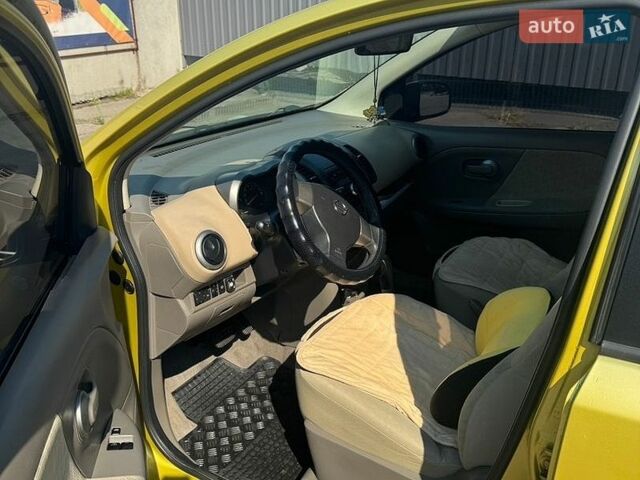Жовтий Ніссан Ноут, об'ємом двигуна 1.6 л та пробігом 217 тис. км за 5700 $, фото 6 на Automoto.ua