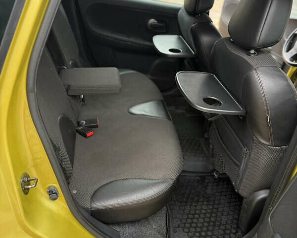 Желтый Ниссан Ноут, объемом двигателя 1.6 л и пробегом 113 тыс. км за 6700 $, фото 10 на Automoto.ua