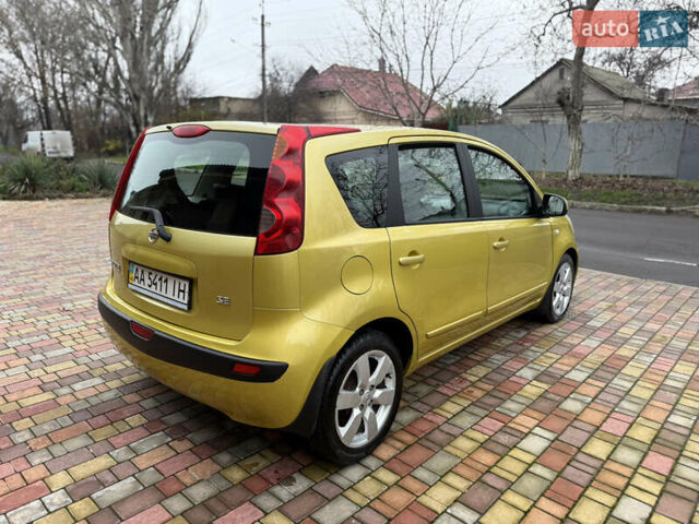 Желтый Ниссан Ноут, объемом двигателя 1.6 л и пробегом 113 тыс. км за 6700 $, фото 3 на Automoto.ua