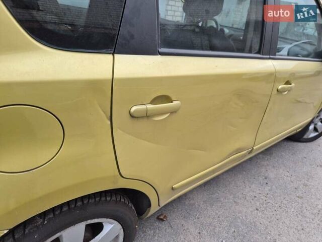 Ниссан Ноут 2007 в Киеве на Automoto.ua Желтый Ниссан Ноут, объемом двигателя 1.6 л и пробегом 113 тыс. км за 4200 $, фото 11 на Automoto.ua