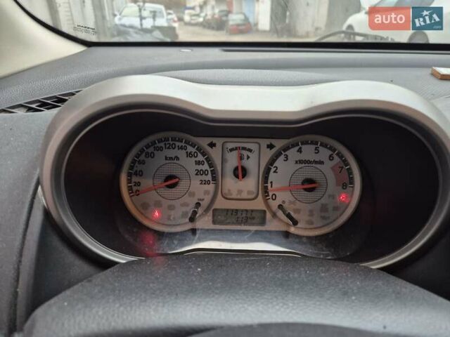 Ниссан Ноут 2007 в Киеве на Automoto.ua Желтый Ниссан Ноут, объемом двигателя 1.6 л и пробегом 113 тыс. км за 4200 $, фото 1 на Automoto.ua