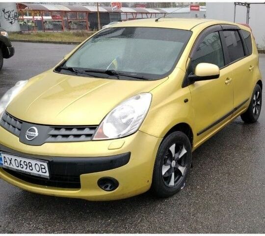 Желтый Ниссан Ноут, объемом двигателя 1.4 л и пробегом 272 тыс. км за 4200 $, фото 8 на Automoto.ua