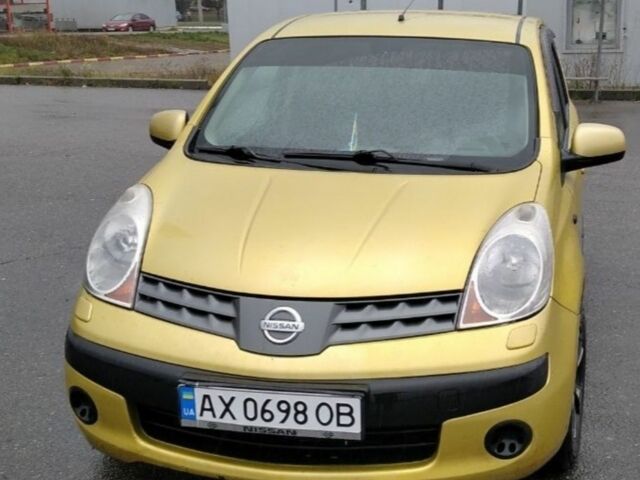 Желтый Ниссан Ноут, объемом двигателя 1.4 л и пробегом 272 тыс. км за 4200 $, фото 7 на Automoto.ua