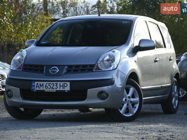 Сірий Ніссан Ноут, об'ємом двигуна 1.6 л та пробігом 198 тис. км за 5150 $, фото 4 на Automoto.ua