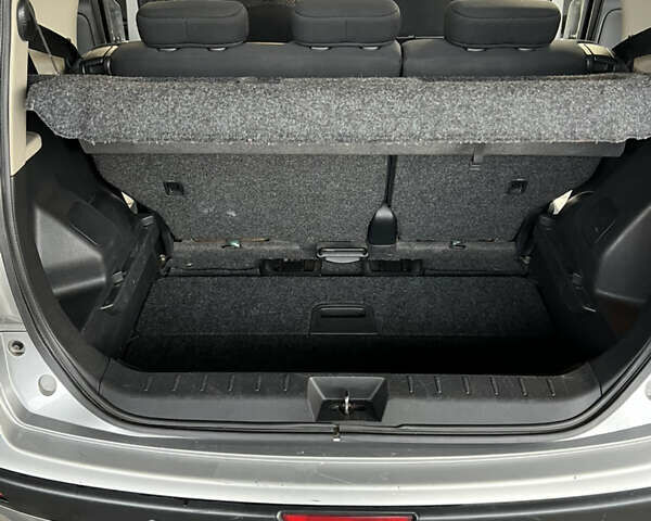 Серый Ниссан Ноут, объемом двигателя 1.6 л и пробегом 192 тыс. км за 5700 $, фото 21 на Automoto.ua