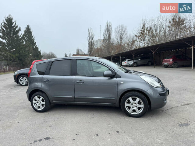 Серый Ниссан Ноут, объемом двигателя 1.6 л и пробегом 168 тыс. км за 6750 $, фото 4 на Automoto.ua