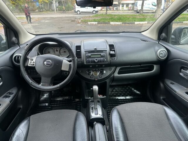 Сірий Ніссан Ноут, об'ємом двигуна 1.6 л та пробігом 200 тис. км за 3999 $, фото 4 на Automoto.ua