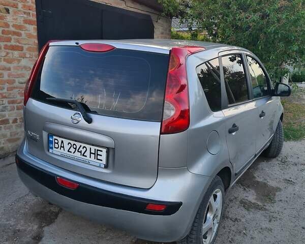 Сірий Ніссан Ноут, об'ємом двигуна 1.4 л та пробігом 224 тис. км за 5500 $, фото 4 на Automoto.ua
