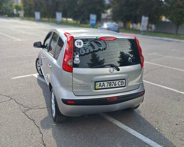 Сірий Ніссан Ноут, об'ємом двигуна 1.6 л та пробігом 161 тис. км за 6999 $, фото 5 на Automoto.ua
