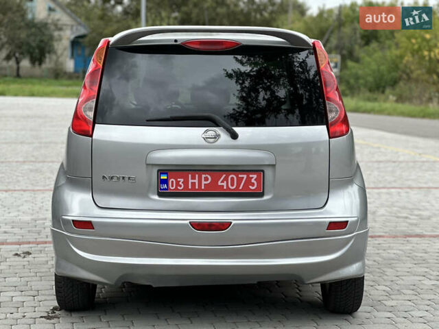 Серый Ниссан Ноут, объемом двигателя 1.6 л и пробегом 186 тыс. км за 6650 $, фото 6 на Automoto.ua