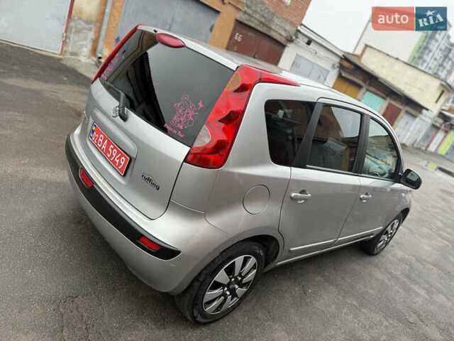 Сірий Ніссан Ноут, об'ємом двигуна 1.6 л та пробігом 90 тис. км за 5999 $, фото 13 на Automoto.ua