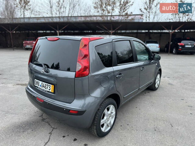 Серый Ниссан Ноут, объемом двигателя 1.6 л и пробегом 168 тыс. км за 6750 $, фото 6 на Automoto.ua