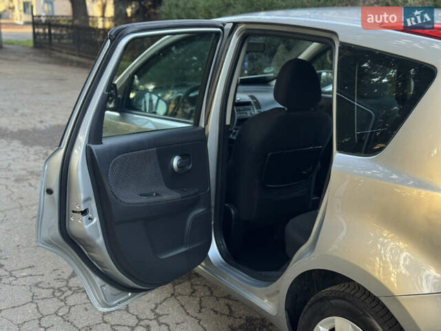 Сірий Ніссан Ноут, об'ємом двигуна 1.39 л та пробігом 178 тис. км за 5150 $, фото 13 на Automoto.ua