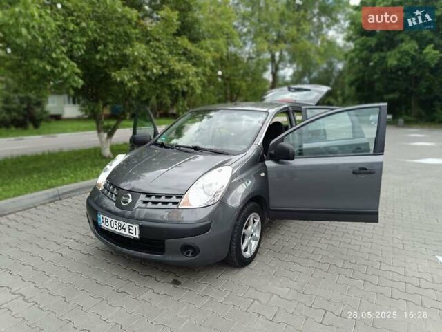 Серый Ниссан Ноут, объемом двигателя 1.4 л и пробегом 186 тыс. км за 4800 $, фото 4 на Automoto.ua