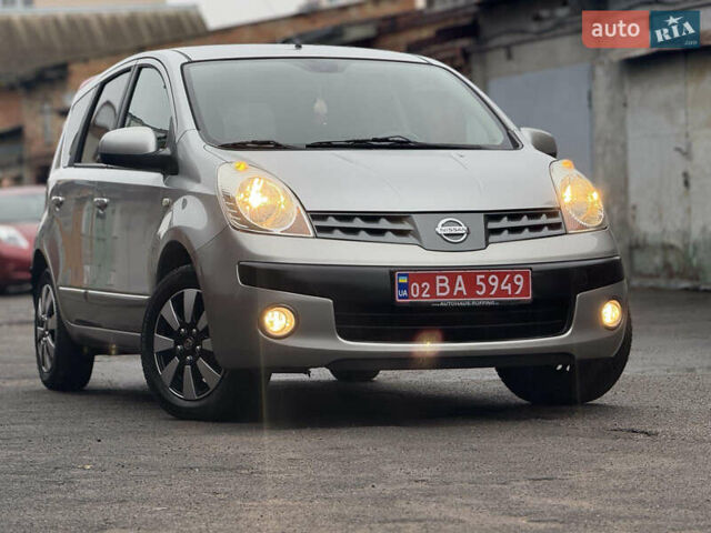Сірий Ніссан Ноут, об'ємом двигуна 1.6 л та пробігом 90 тис. км за 5999 $, фото 1 на Automoto.ua