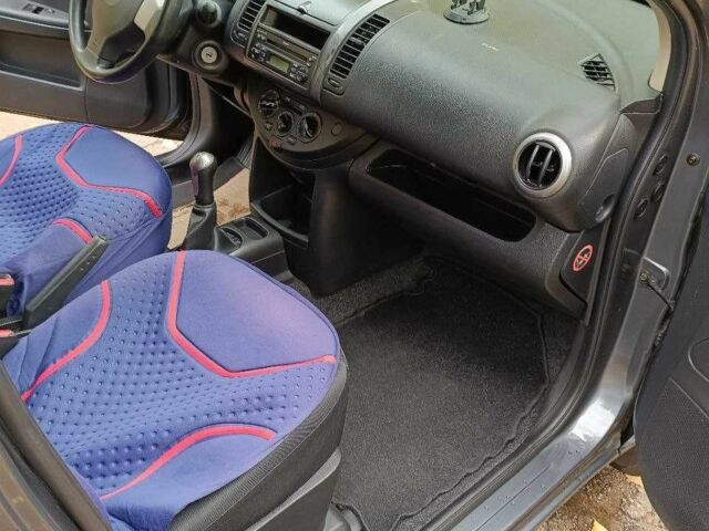 Серый Ниссан Ноут, объемом двигателя 1.4 л и пробегом 218 тыс. км за 4700 $, фото 16 на Automoto.ua