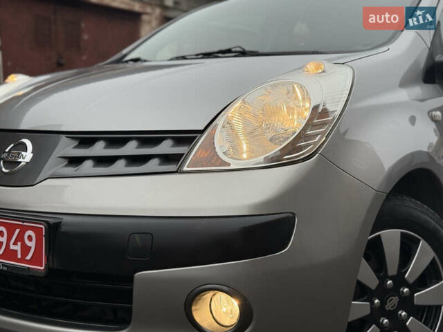 Сірий Ніссан Ноут, об'ємом двигуна 1.6 л та пробігом 90 тис. км за 5999 $, фото 2 на Automoto.ua
