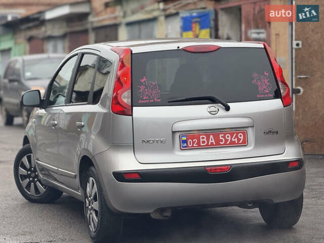 Сірий Ніссан Ноут, об'ємом двигуна 1.6 л та пробігом 90 тис. км за 5999 $, фото 3 на Automoto.ua