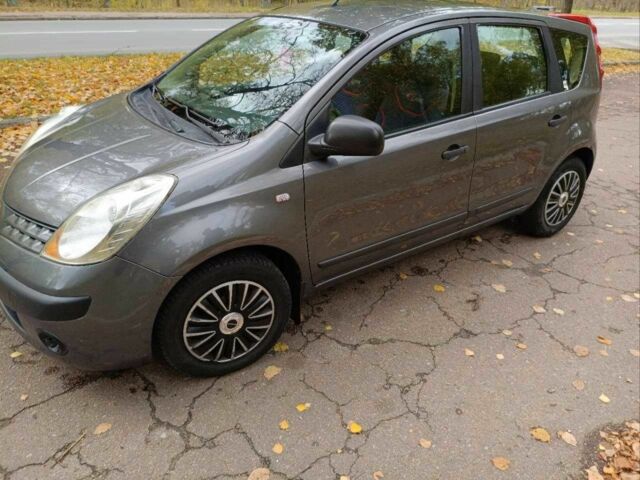 Серый Ниссан Ноут, объемом двигателя 1.4 л и пробегом 218 тыс. км за 4700 $, фото 11 на Automoto.ua