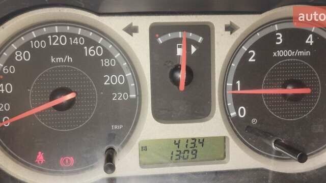 Сірий Ніссан Ноут, об'ємом двигуна 1.5 л та пробігом 200 тис. км за 4950 $, фото 17 на Automoto.ua