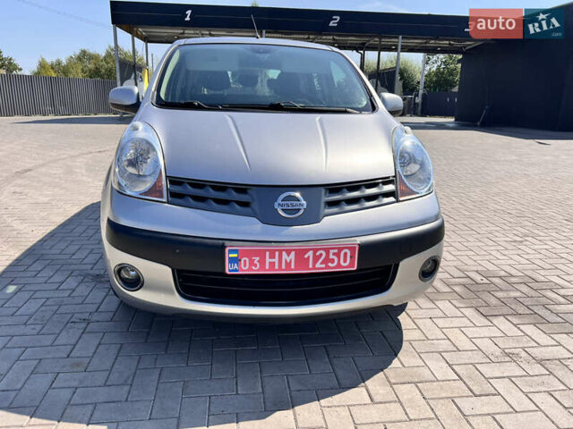 Серый Ниссан Ноут, объемом двигателя 1.6 л и пробегом 200 тыс. км за 5400 $, фото 3 на Automoto.ua