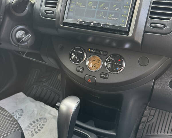 Сірий Ніссан Ноут, об'ємом двигуна 1.6 л та пробігом 185 тис. км за 6800 $, фото 17 на Automoto.ua