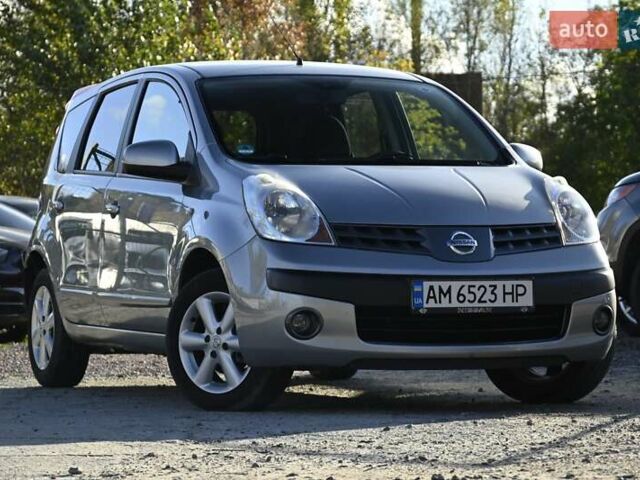 Сірий Ніссан Ноут, об'ємом двигуна 1.6 л та пробігом 198 тис. км за 5600 $, фото 1 на Automoto.ua