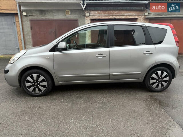 Сірий Ніссан Ноут, об'ємом двигуна 1.6 л та пробігом 90 тис. км за 5999 $, фото 8 на Automoto.ua