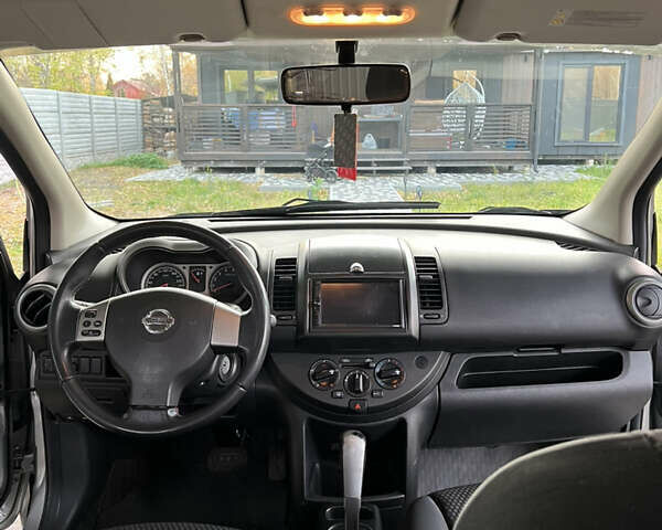 Серый Ниссан Ноут, объемом двигателя 1.6 л и пробегом 192 тыс. км за 5700 $, фото 16 на Automoto.ua