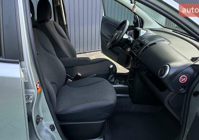 Серый Ниссан Ноут, объемом двигателя 1.6 л и пробегом 181 тыс. км за 5999 $, фото 47 на Automoto.ua