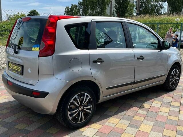 Сірий Ніссан Ноут, об'ємом двигуна 1.4 л та пробігом 217 тис. км за 6200 $, фото 5 на Automoto.ua