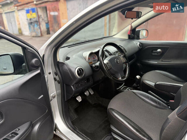 Сірий Ніссан Ноут, об'ємом двигуна 1.6 л та пробігом 90 тис. км за 5999 $, фото 20 на Automoto.ua