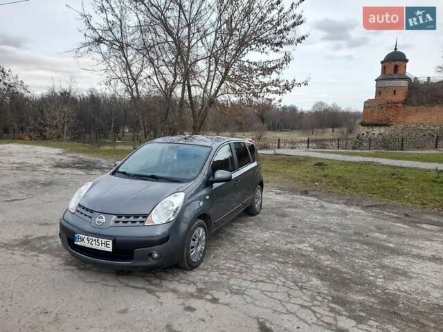 Серый Ниссан Ноут, объемом двигателя 1.6 л и пробегом 216 тыс. км за 5700 $, фото 27 на Automoto.ua