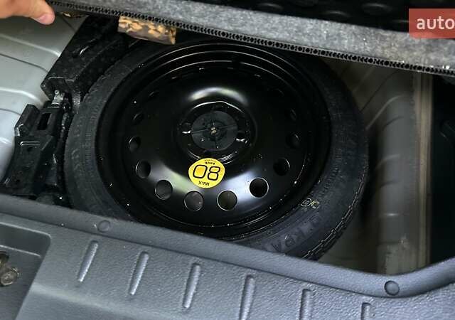 Серый Ниссан Ноут, объемом двигателя 1.6 л и пробегом 181 тыс. км за 5999 $, фото 42 на Automoto.ua