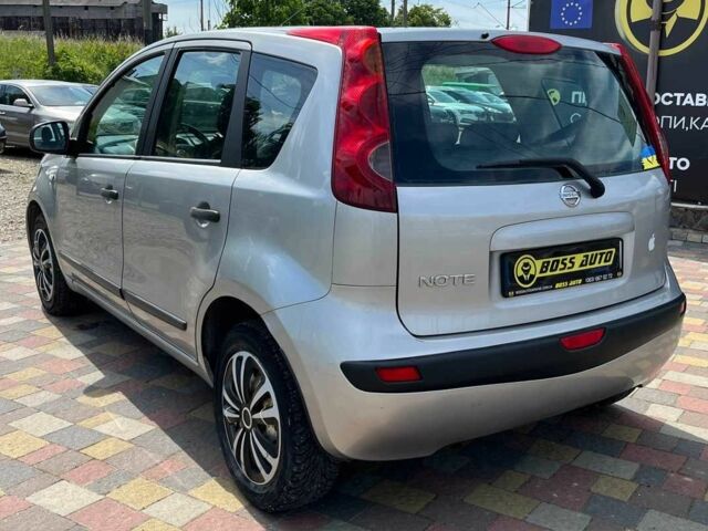 Серый Ниссан Ноут, объемом двигателя 1.4 л и пробегом 217 тыс. км за 6200 $, фото 3 на Automoto.ua