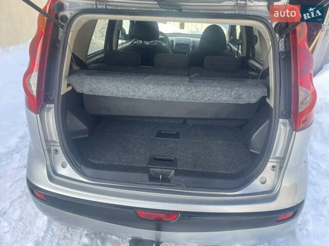 Серый Ниссан Ноут, объемом двигателя 1.4 л и пробегом 178 тыс. км за 4750 $, фото 14 на Automoto.ua